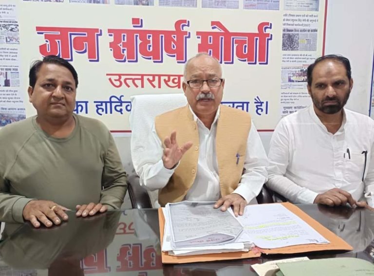 सरकार क्यों बचा रही निगम भूमि घोटाले के मास्टरमाइंड को, हो सीबीआई जांच: रघुनाथ सिंह नेगी