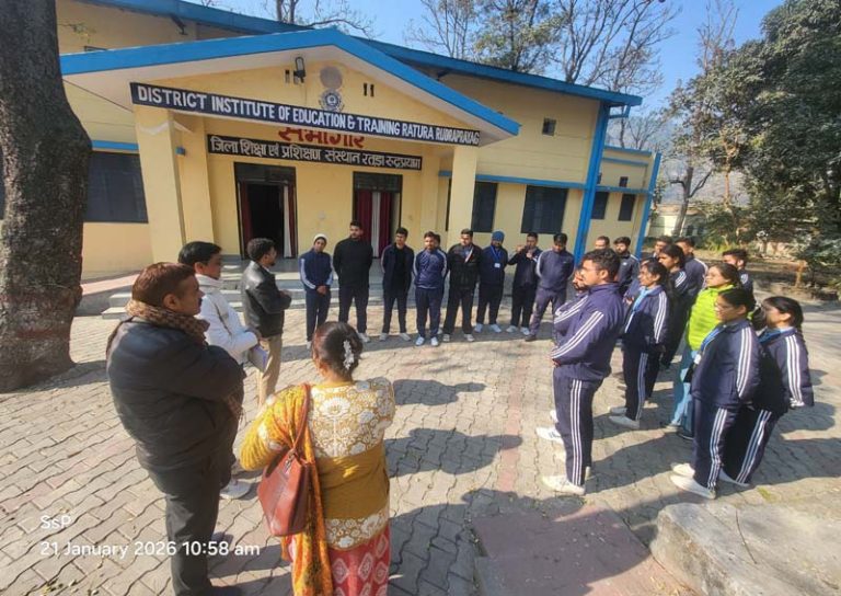 डायट रतूड़ा में सड़क सुरक्षा जागरूकता कार्यक्रम आयोजित