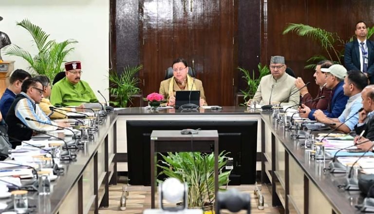 मुख्यमंत्री धामी ने कृषि, पशुपालन, पर्यटन व उद्योग योजनाओं की समीक्षा की, रोजगार–स्वरोजगार पर दिया जोर