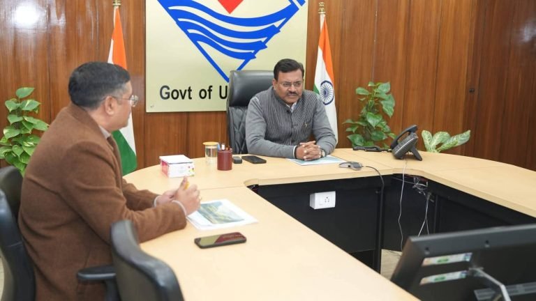 मुख्य सचिव ने जमरानी व सौंग बांध परियोजनाओं की समीक्षा की, समयबद्ध और गुणवत्तापूर्ण निर्माण के दिए निर्देश