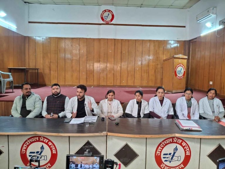 वर्षवार भर्ती की मांग को लेकर उत्तराखंड नर्सिंग एसोसिएशन का सरकार को अल्टीमेटम, 19 जनवरी को मुख्यमंत्री आवास घेराव की चेतावनी