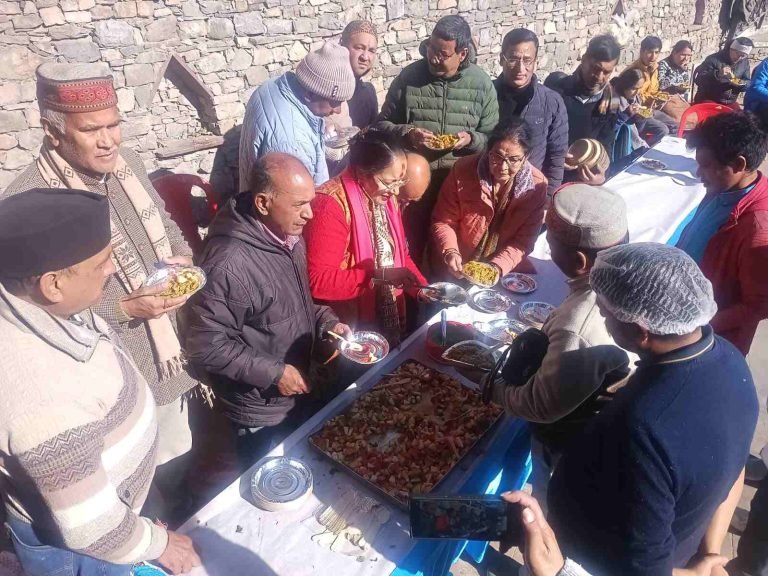 माघ मास में खिचड़ी बांटना सबसे बड़ा पर्व माना गया है: सरिता आर्या