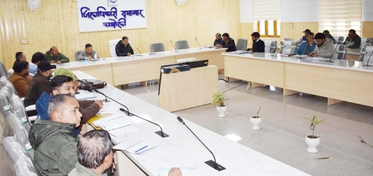 तहसील स्तर पर गंगा समिति की प्रतिमाह बैठक अनिवार्य: जिलाधिकारी गौरव कुमार