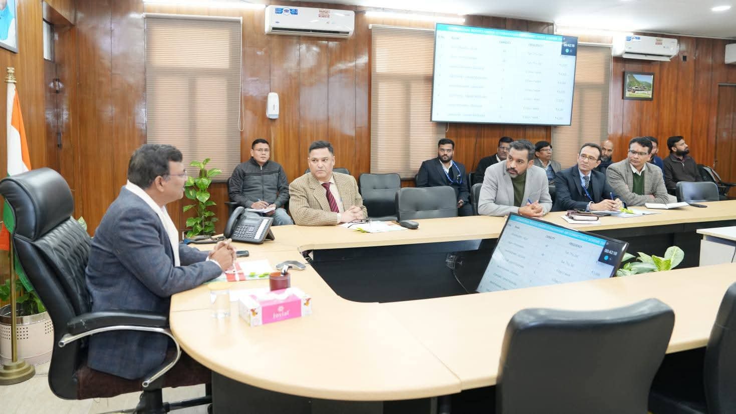 प्रदेश में हवाई कनेक्टिविटी विस्तार पर जोर, नए रूट्स और हेलीपैड विकास के निर्देश