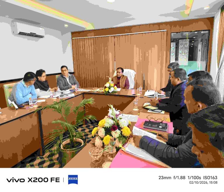 सहकारी संघों में तैनात होंगे प्रोफेशनल एमडीः डाॅ. धन सिंह रावत