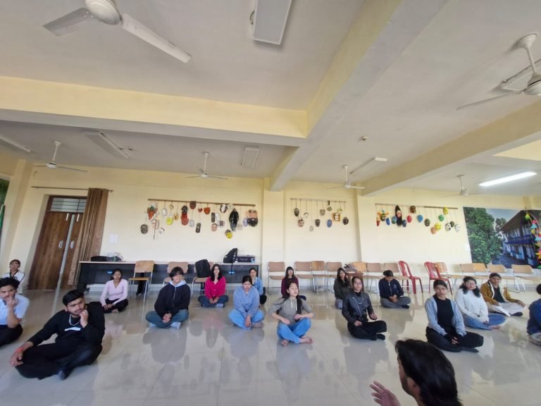 मास्क मिरर परफॉर्मेंस कार्यशाला ने युवाओं को किया प्रेरित – प्रो. सुरेखा डंगवाल