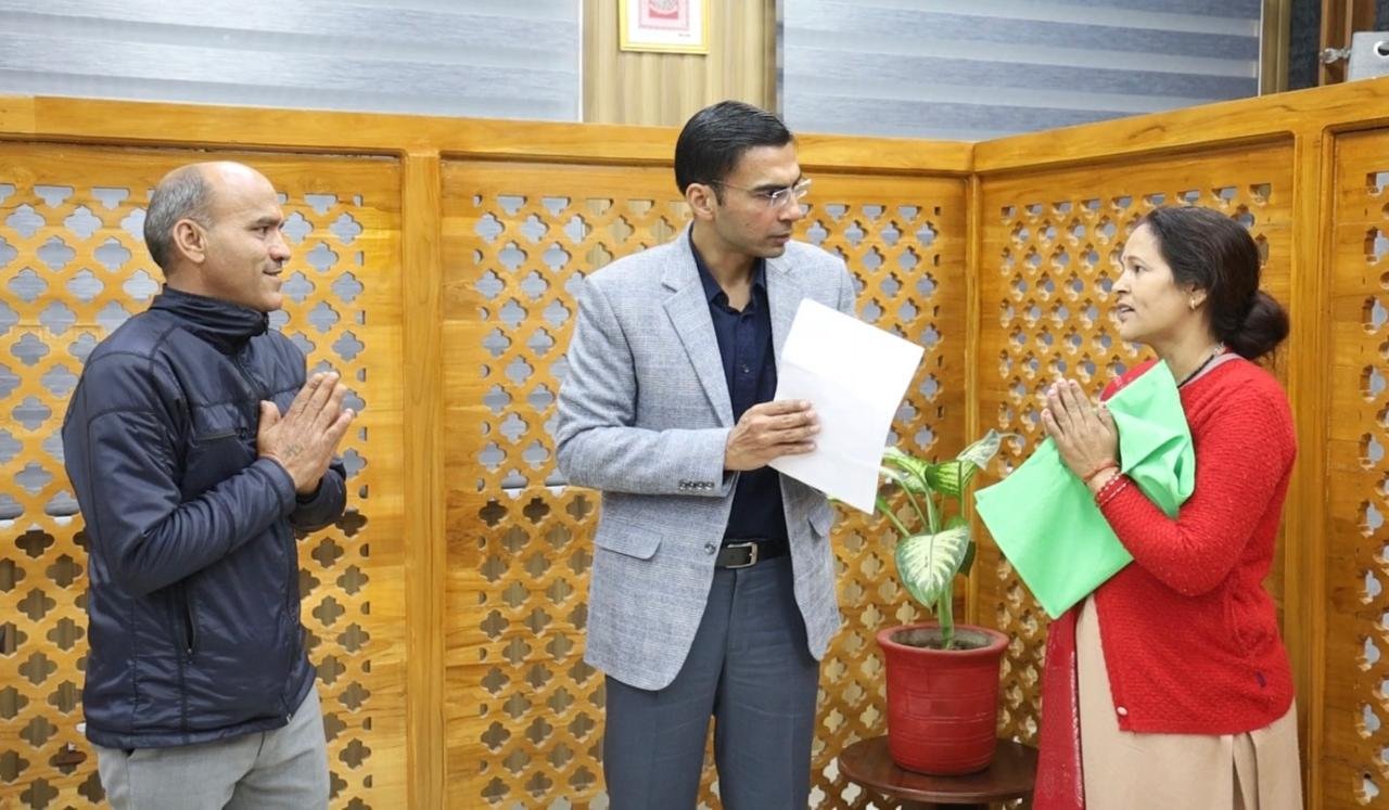 टिहरी बांध विस्थापितों को 15 साल बाद मिला न्याय: अटक फार्म में अवैध कब्जा हटाकर दिलाया भूखण्ड पर अधिकार