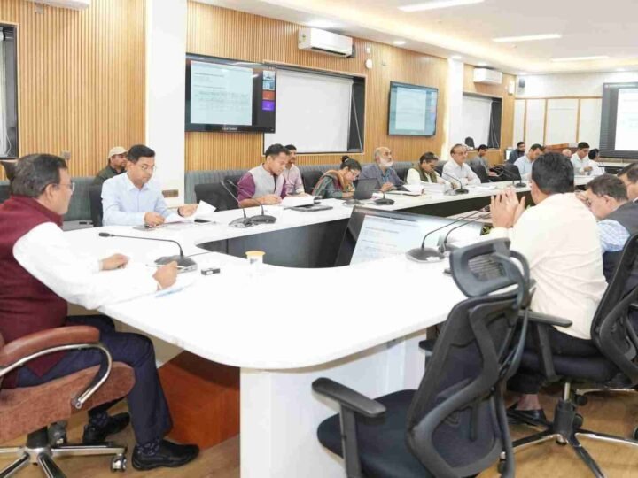 व्यय वित्त समिति की बैठक में शहरी विकास, पेयजल और सड़क परियोजनाओं को मंजूरी