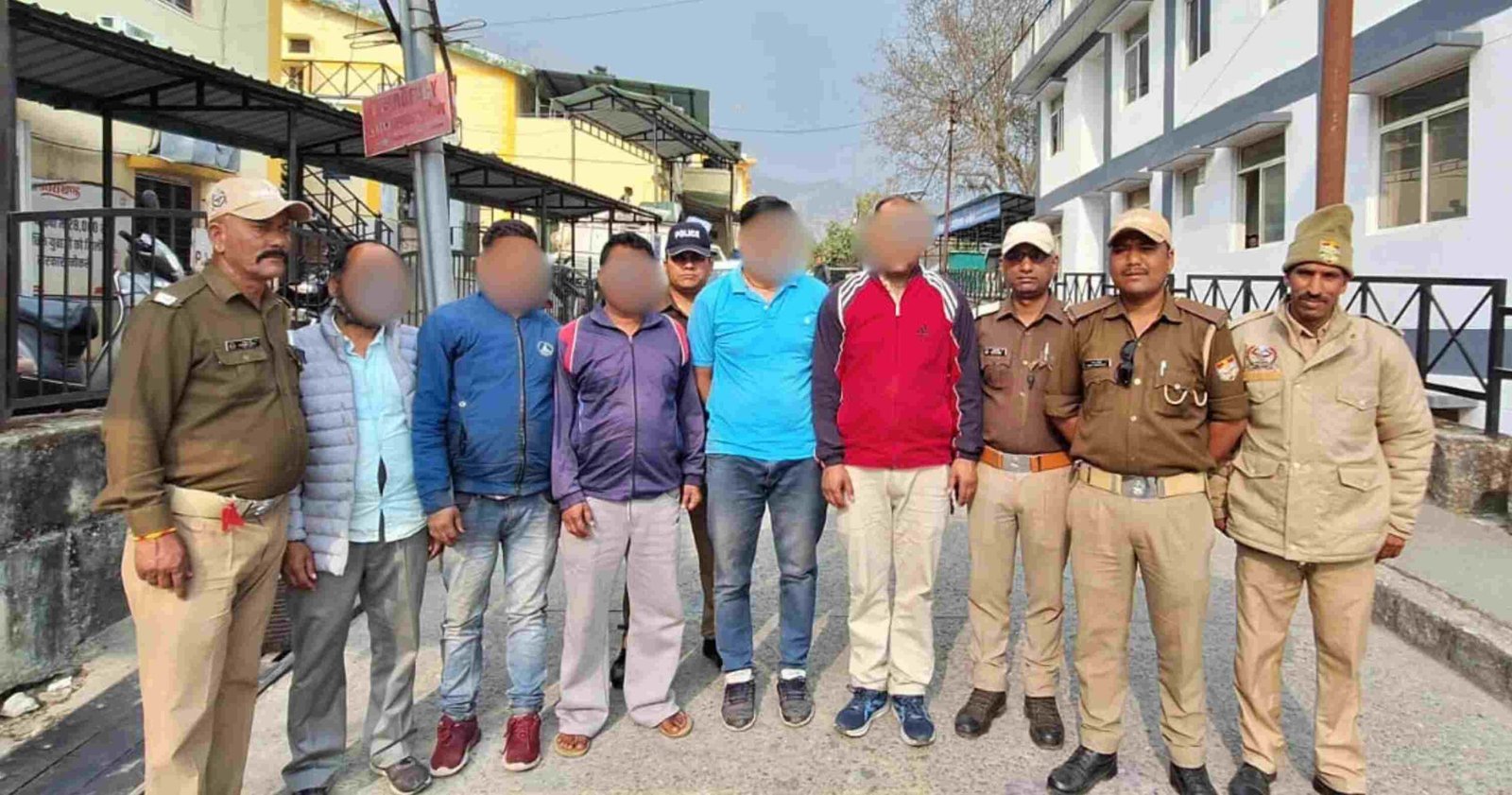 नवदंपति व परिजनों पर लाठी-डंडों से हमला करने वाले 6 आरोपी गिरफ्तार, गोपेश्वर पुलिस की त्वरित कार्रवाई