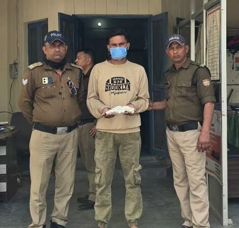 टी-स्टेट प्रेमनगर में गोकशी का खुलासा, पुलिस ने एक आरोपी को तमंचा और कारतूस के साथ किया गिरफ्तार