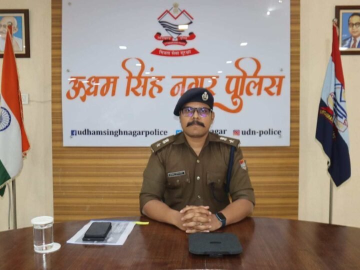 अवैध खनन पर लापरवाही के आरोप में शक्तिफार्म चौकी के प्रभारी समेत 8 पुलिसकर्मी लाइन हाजिर