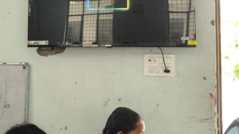 दून के 168 सरकारी स्कूलों में 3.67 करोड़ से डिजिटल क्रांति, 884 स्मार्ट टीवी इंस्टॉलेशन शुरू