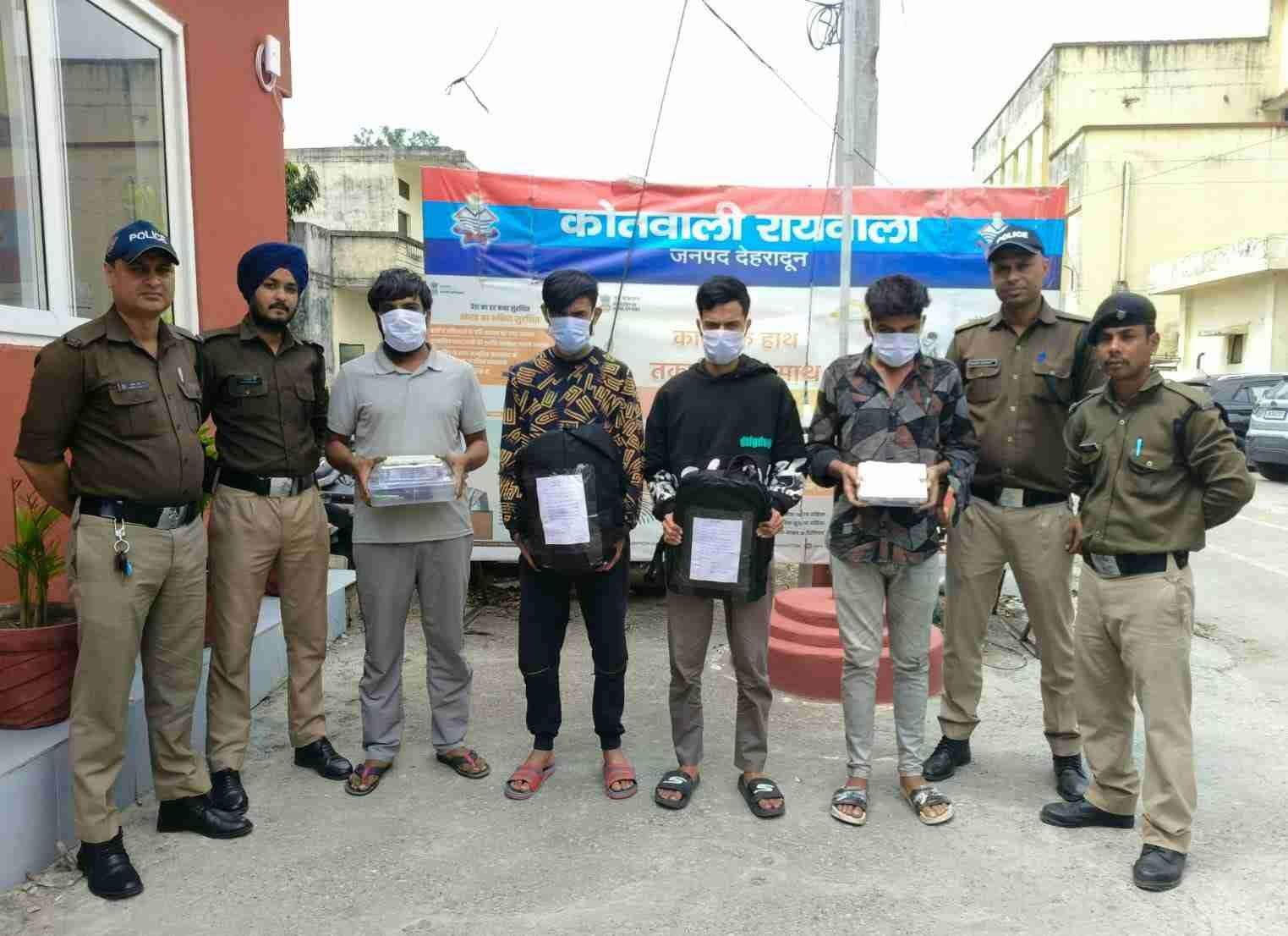 दून पुलिस की कार्रवाई: रायवाला में ऑनलाइन सट्टा गिरोह का भंडाफोड़, 4 गिरफ्तार