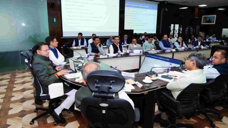 गंगा व शारदा कॉरिडोर परियोजनाओं को प्राथमिकता, 6 माह में प्रगति दिखाने के निर्देश