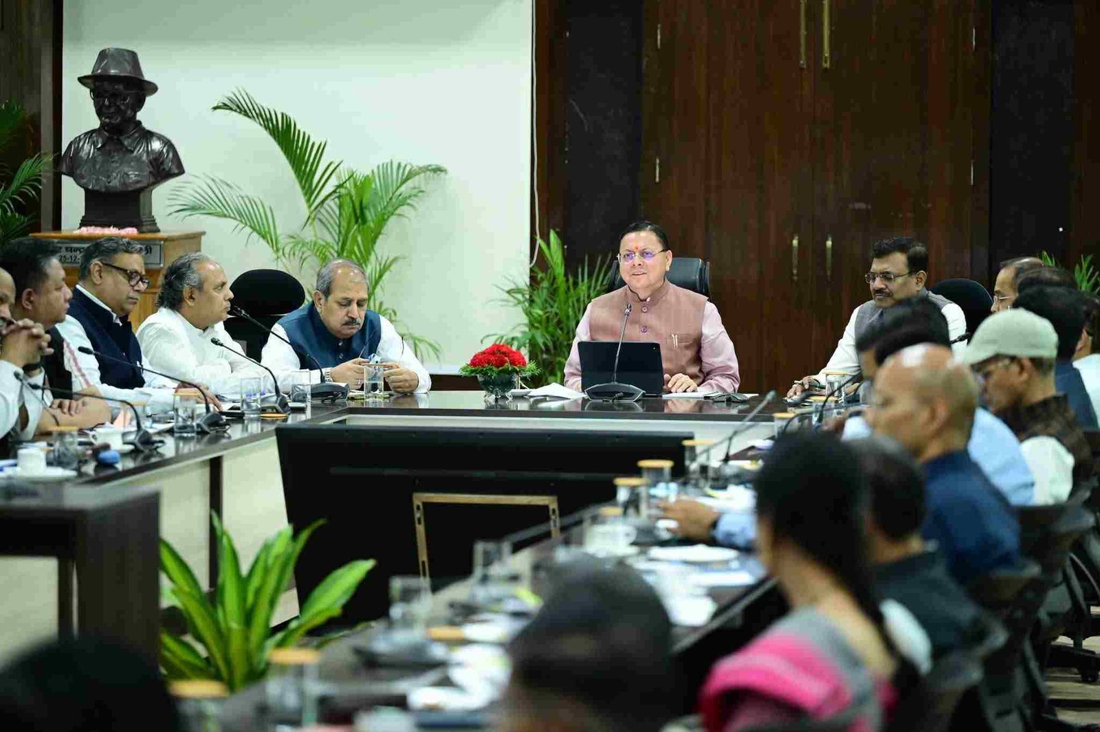 सीएम हेल्पलाइन-1905 पर लंबित शिकायतों के निस्तारण हेतु विशेष अभियान, फोर्स क्लोज पर सख्ती