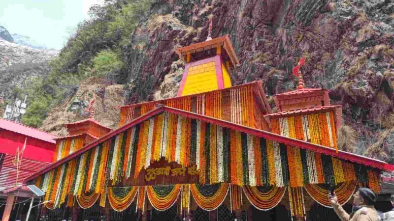अक्षय तृतीया पर खुले यमुनोत्री धाम के कपाट, चारधाम यात्रा का शुभारंभ