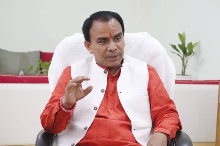 नए शिक्षा सत्र के पहले दिन ही छात्रों को मिली मुफ्त किताबें, 7 अप्रैल को प्रदेशभर में होगा प्रवेशोत्सव