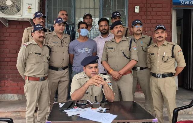 होली के दौरान सूने मकान में लाखों की चोरी का खुलासा, चमोली पुलिस ने शातिर आरोपी को माल समेत दबोचा