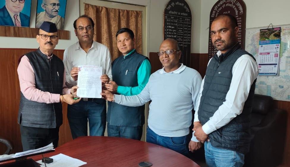 मसूरी में रसोई गैस संकट गहराया, व्यापारियों व नागरिकों ने प्रशासन से तत्काल समाधान की मांग