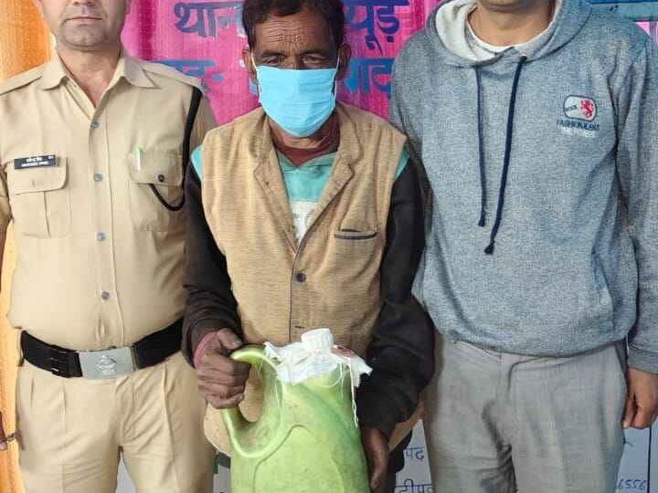 ऑपरेशन “प्रहार” में बड़ी कार्रवाई, 60 पेटी, 51 पव्वे अंग्रेजी शराब व 5 लीटर कच्ची शराब बरामद