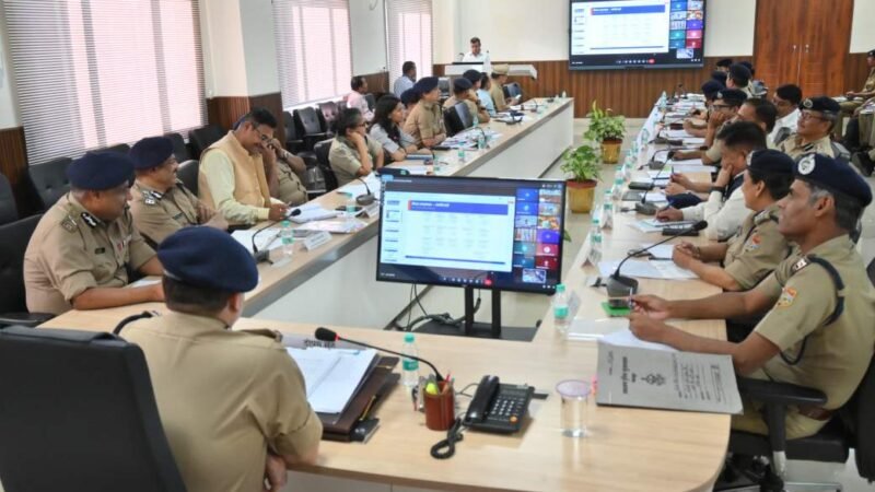 चारधाम यात्रा-2026: DGP की हाई-लेवल मीटिंग, 7000 पुलिसकर्मी तैनात, ATS-ड्रोन निगरानी से कड़ी सुरक्षा व्यवस्था