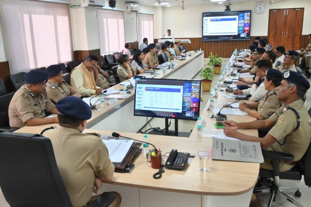 चारधाम यात्रा-2026: DGP की हाई-लेवल मीटिंग, 7000 पुलिसकर्मी तैनात, ATS-ड्रोन निगरानी से कड़ी सुरक्षा व्यवस्था