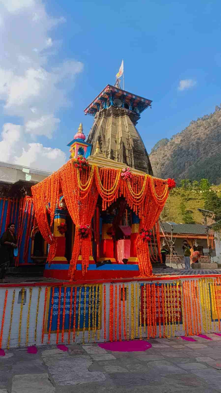 बाबा केदार की उत्सव डोली कल ऊखीमठ से होगी रवाना, 22 अप्रैल को खुलेंगे केदारनाथ धाम के कपाट