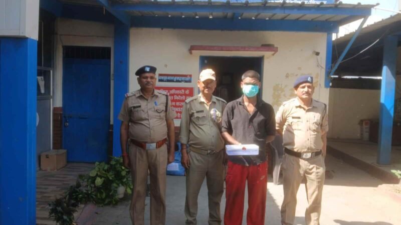 ऊधमसिंहनगर  पुलिस ने किया   किच्छा हत्याकांड का खुलासा, आरोपी गिरफ्तार, चाकू बरामद