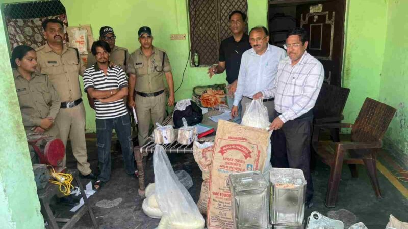 चारधाम यात्रा से पहले खाद्य सुरक्षा विभाग सख्त, लक्सर में छापे में भारी मात्रा में मिलावटी मावा जब्त