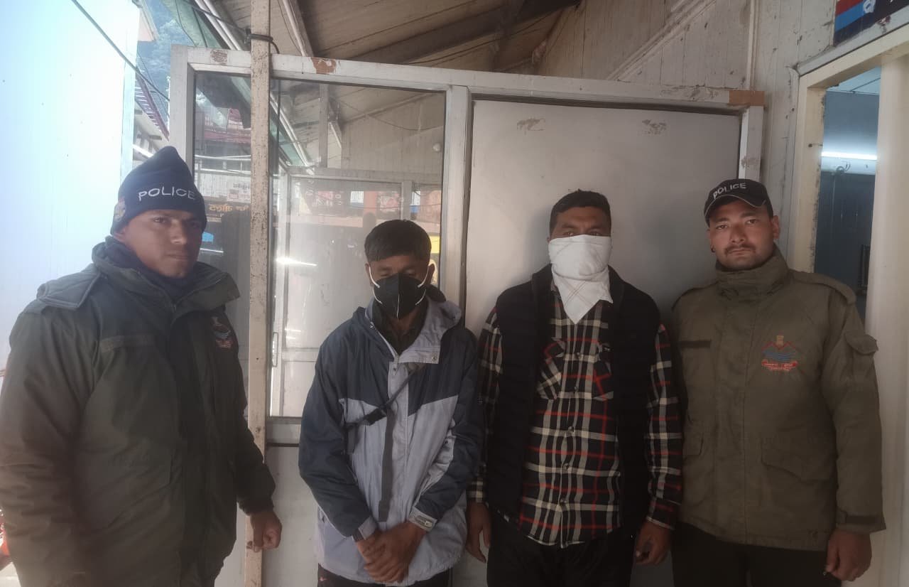 केदारनाथ धाम में सक्रिय जेबकतरा गिरोह का भंडाफोड़, दो आरोपी गिरफ्तार