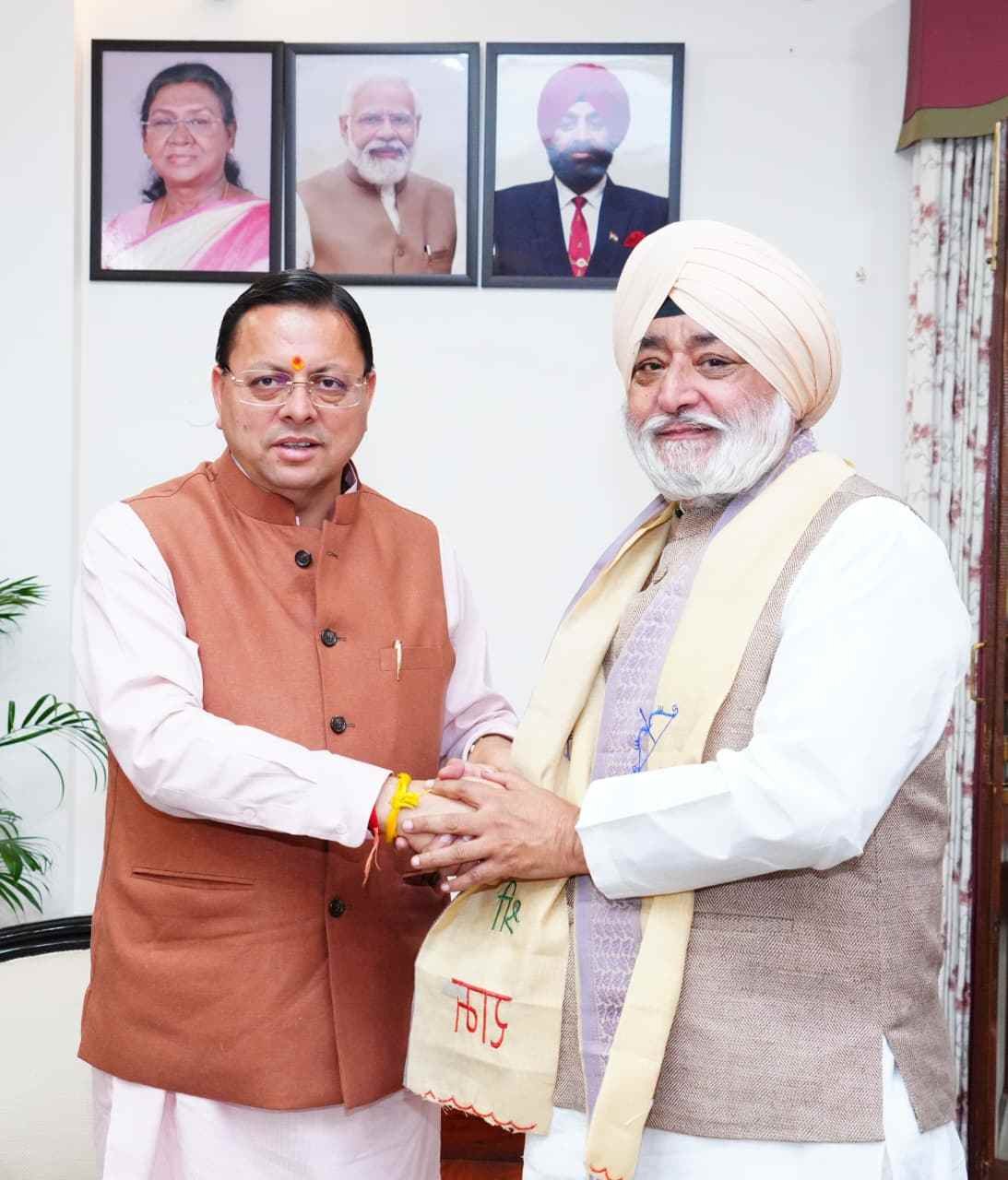 हेमकुंट साहिब यात्रा 2026 की तैयारियां तेज, सीएम धामी को पहले जत्थे के विदाई समारोह का निमंत्रण