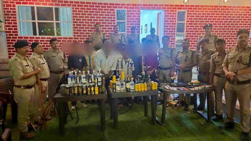 नाईट स्ट्राइक” में दून पुलिस की बड़ी कार्रवाई, प्रेमनगर में रिसॉर्ट पर छापा, संचालक गिरफ्तार