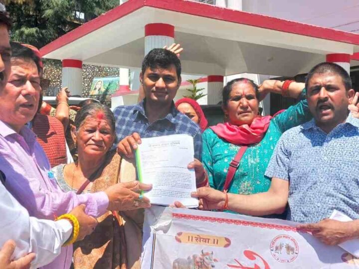 टिहरी में शराब के ठेके के खिलाफ उबाल , जनता ने दी आर-पार की चेतावनी