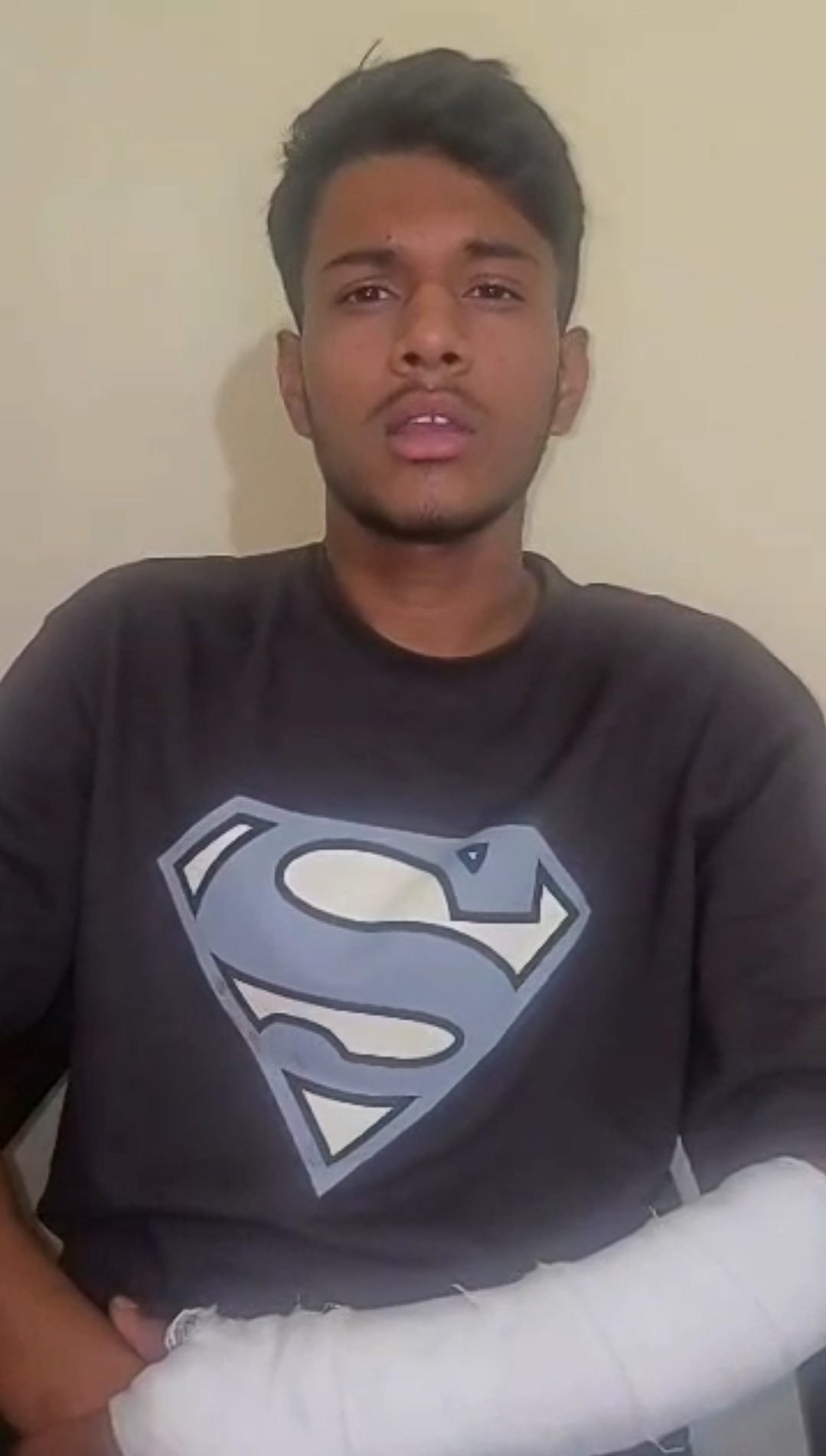 DAV पीजी कॉलेज में चाकूबाजी की खबर अफवाह, छात्र रेलिंग से गिरकर हुआ घायल : दून पुलिस