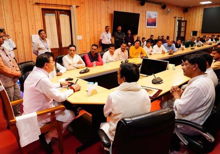 चारधाम यात्रा में संख्या सीमा हटाने पर सीएम धामी का आभार, श्रद्धालुओं की सुविधा सर्वोच्च प्राथमिकता