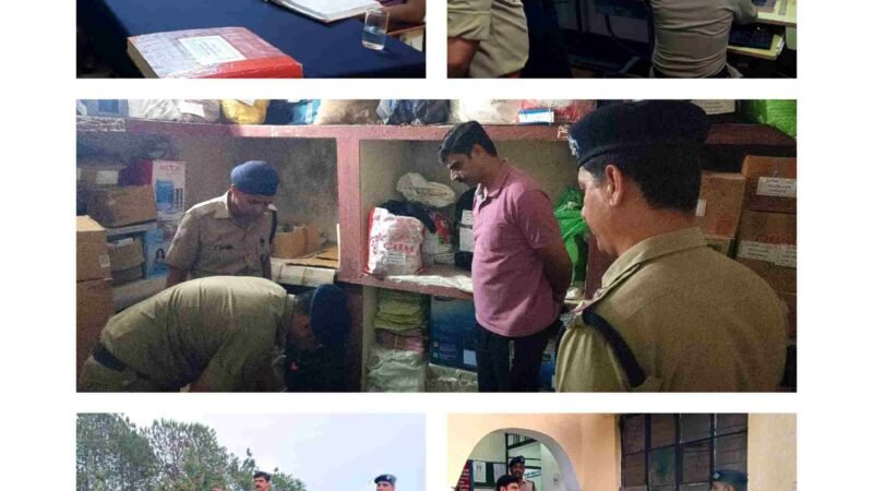 अपर पुलिस अधीक्षक मनोज कुमार ठाकुर ने किया थाना धुमाकोट का औचक निरीक्षण