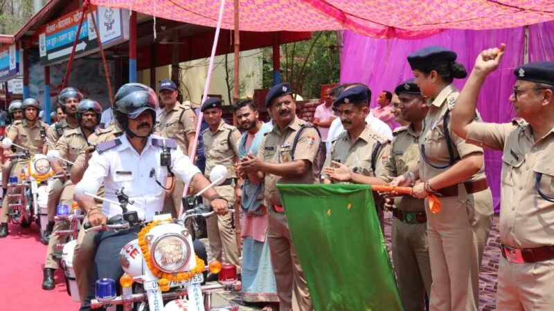 चारधाम यात्रा में ट्रैफिक प्रबंधन के लिए टिहरी पुलिस अलर्ट, SSP श्वेता चौबे ने 14 पेट्रोलिंग यूनिट्स को किया फ्लैग ऑफ