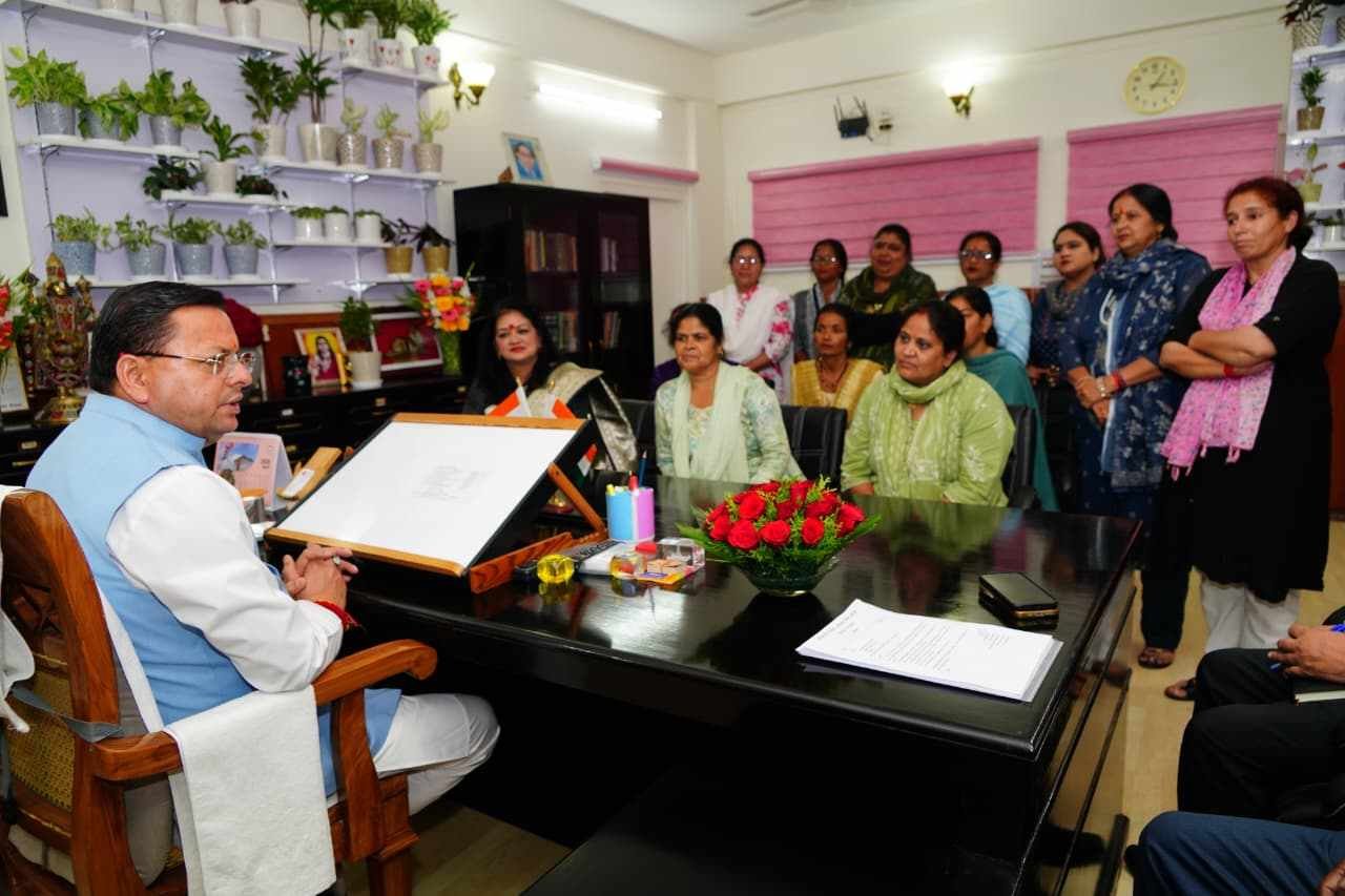 आंगनबाड़ी कार्यकर्ताओं की मांगों पर सहमति, मानदेय बढ़ोतरी और धरना स्थगित