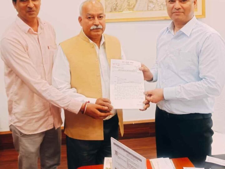 कार्मिकों की पीड़ा को लेकर मोर्चा ने दी शासन में दस्तक