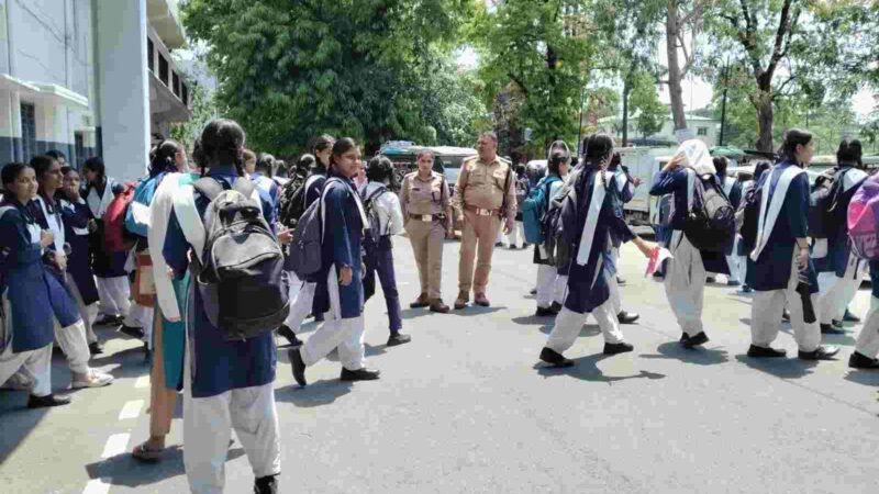 छात्र छात्राओं को सुरक्षा देना पुलिस की प्राथमिकता है:डॉ0 मंजूनाथ टीसी
