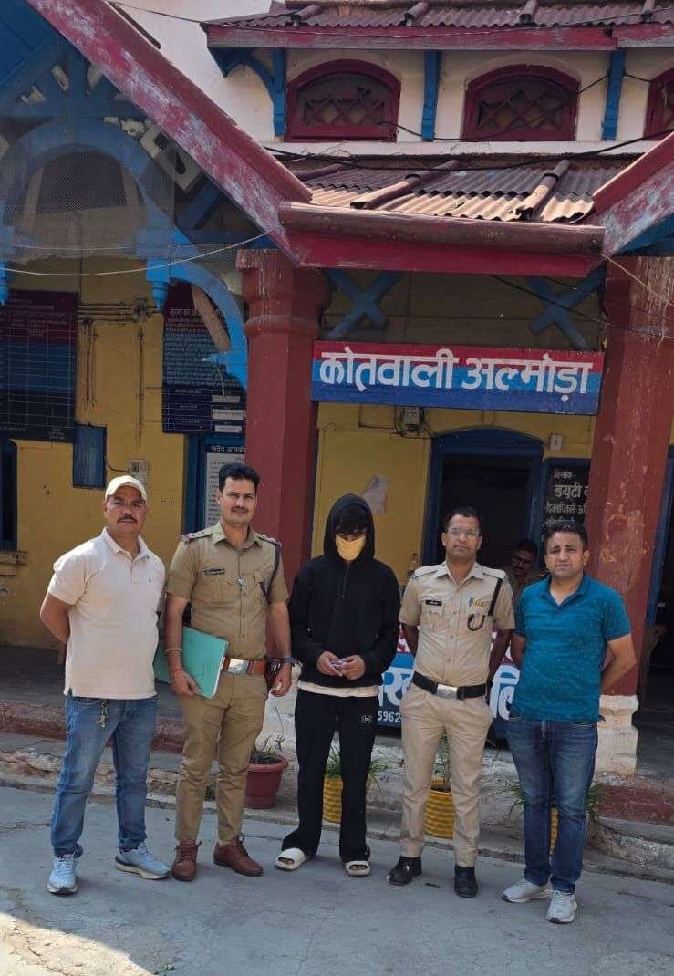 अल्मोड़ा पुलिस ने 2.23 लाख की स्मैक के साथ नशा तस्कर को दबोचा
