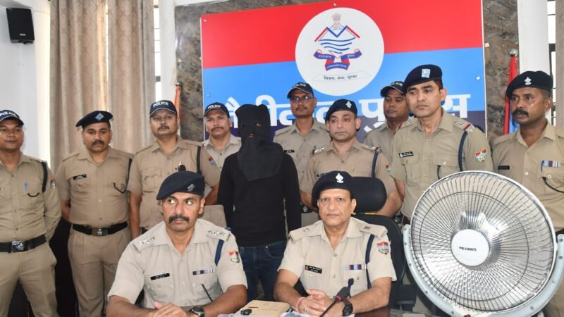 लालकुआं पुलिस का बड़ा खुलासा, 35 लाख के सोने के आभूषण बरामद, शातिर चोर गिरफ्तार