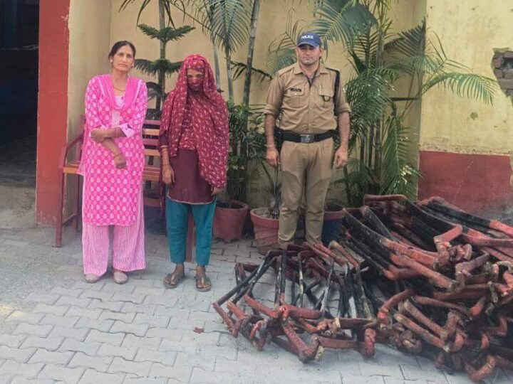 चोरी की घटना में फरार महिला अभियुक्ता गिरफ्तारढकरानी जल विद्युत गृह से चोरी हुई 130 स्टेटर कॉइल बरामद, कीमत करीब 8 लाख रुपये