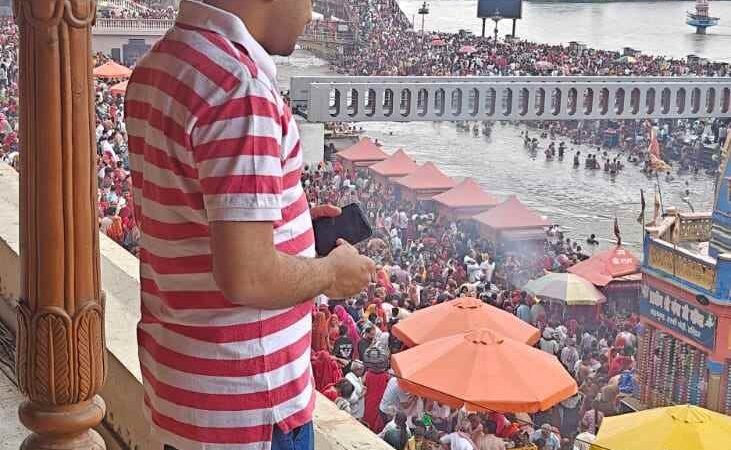 हरकी पैड़ी पहुंचे जिलाधिकारी मयूर दीक्षित, चारधाम यात्रा व्यवस्थाओं का लिया जायजा