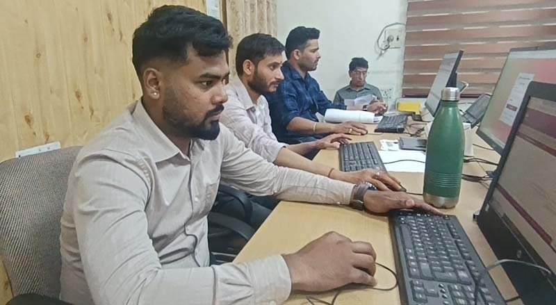 उत्तराखण्ड में पेंशनरों के लिए डिजिटल लाइफ सर्टिफिकेट व्यवस्था आसान, घर बैठे हो रहा सत्यापन