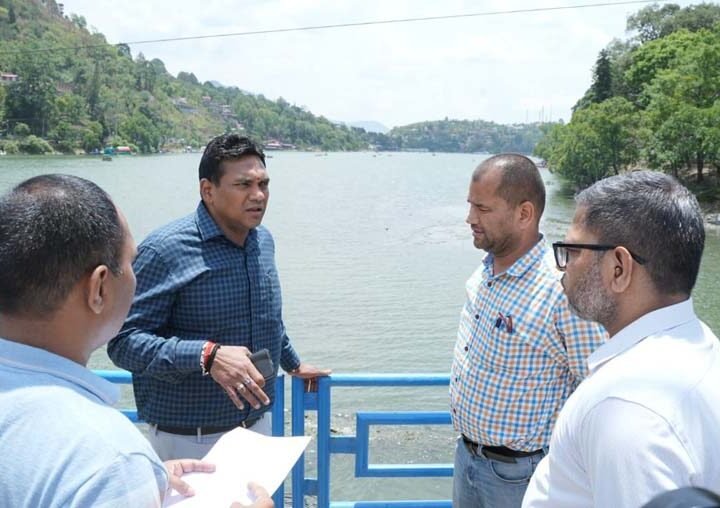 नैनीताल की झीलों के सौंदर्यीकरण और पार्किंग परियोजनाओं को मिलेगी रफ्तार, सचिव डॉ. आर. राजेश कुमार ने किया स्थलीय निरीक्षण
