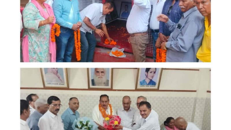 राज्य आंदोलनकारी सम्मान परिषद के अध्यक्ष बनने पर हुकम सिंह कुंवर का शहीद स्मारक में भव्य स्वागत