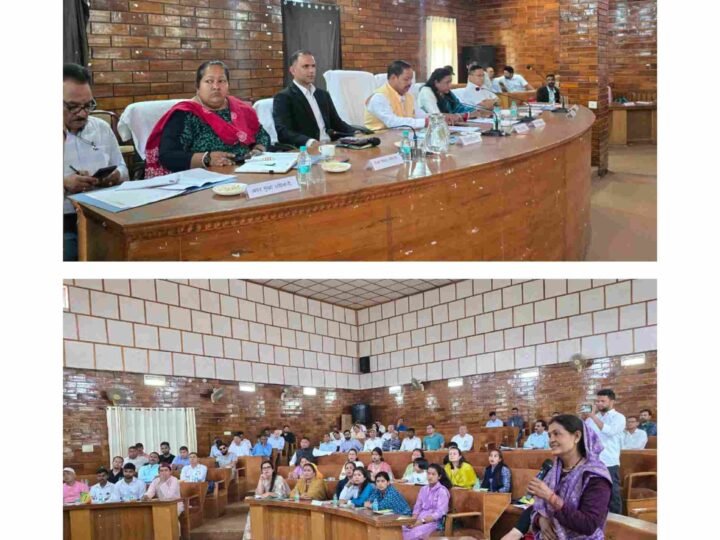 पिथौरागढ़ जिला पंचायत बोर्ड बैठक में गूंजे जनहित के मुद्दे, डीएम ने समयबद्ध समाधान के दिए निर्देश