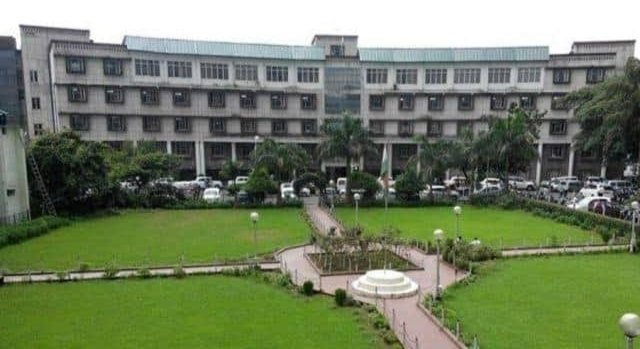 उत्तराखंड शासन में बड़ा प्रशासनिक फेरबदल, कई आईएएस और पीसीएस अधिकारियों की जिम्मेदारियों में बदलाव