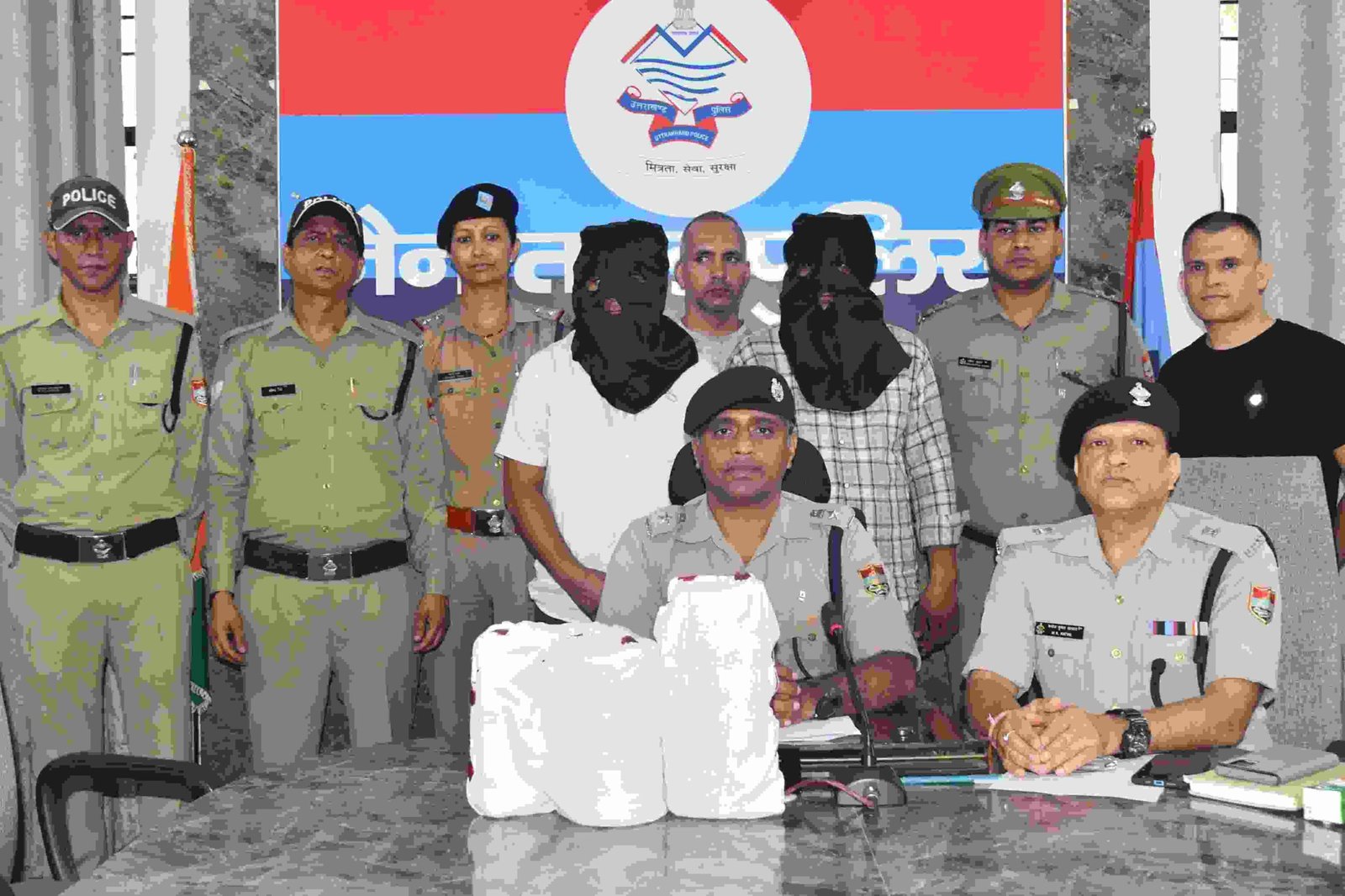 नैनीताल पुलिस की अब तक की सबसे बड़ी कार्रवाई, 1.85 करोड़ की 618 ग्राम स्मैक के साथ दो तस्कर गिरफ्तार